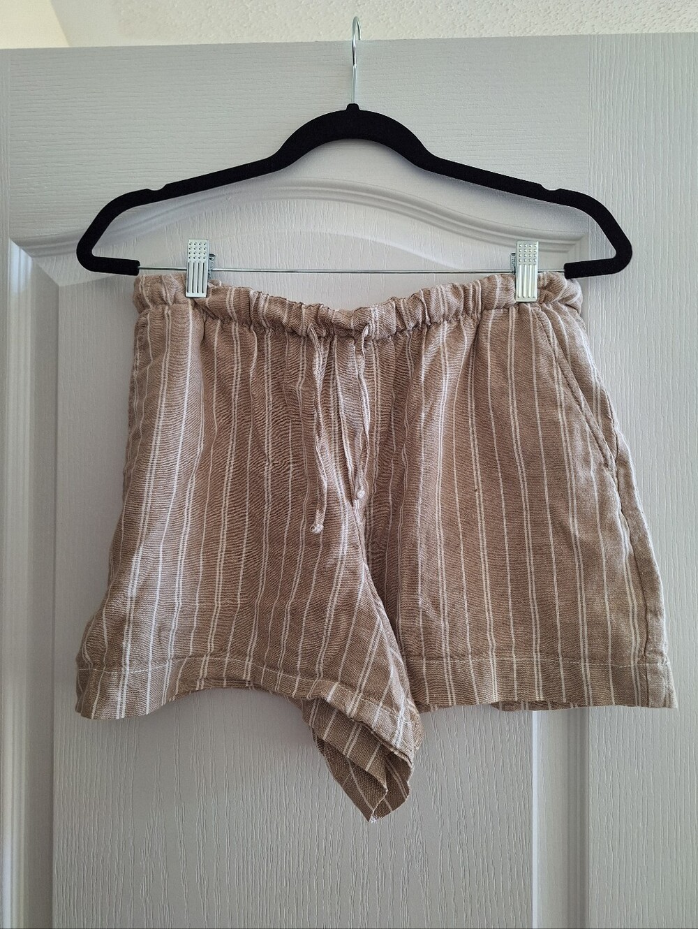 GAP Tan and White Striped Drawstring Women’s Shorts
